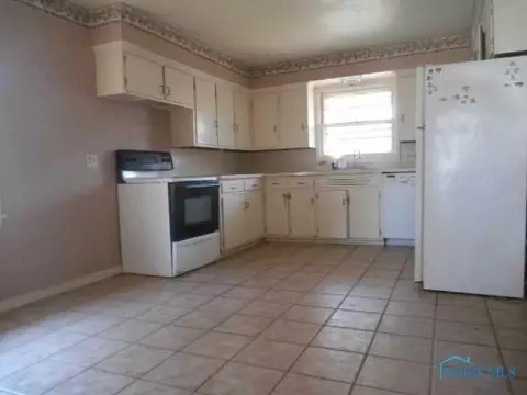 535 Continental Blvd, Toledo, OH 43607 photo 5