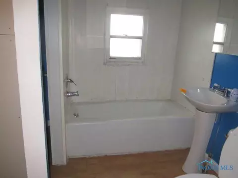 214 Wamba Ave, Toledo, OH 43607 photo 6