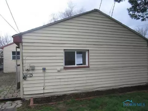 214 Wamba Ave, Toledo, OH 43607 photo 2