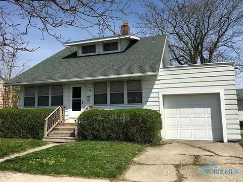 128 N Walnut St, Bryan, OH 43506 photo 1