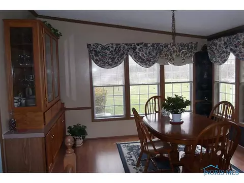 5800 County Rd H, Delta, OH 43515 photo 2