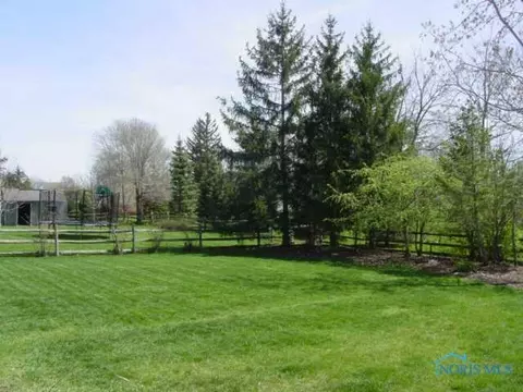 8719 Stone Post Rd, Sylvania, OH 43560 photo 14