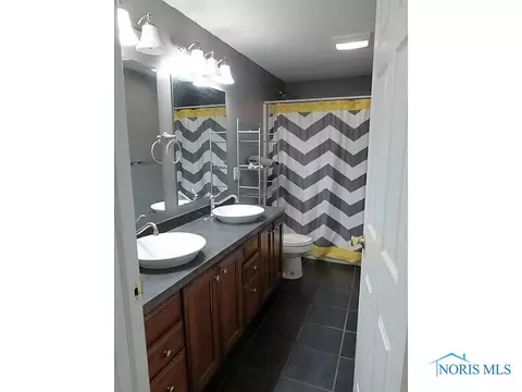 512 S Main St, Bryan, OH 43506 photo 12