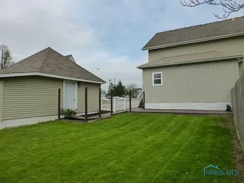 512 S Main St, Bryan, OH 43506 photo 3