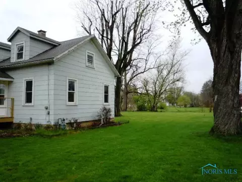 412 E Crocker St, Bradner, OH 43406 photo 3