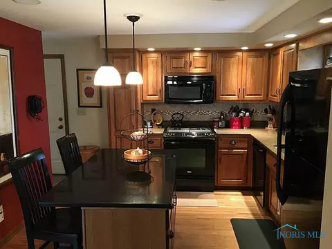 822 Cardinal Dr, Bryan, OH 43506 photo 11