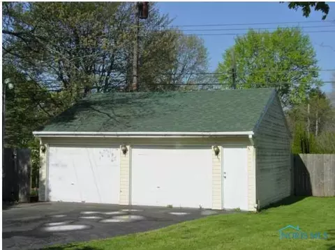 313 Dickens Dr, Toledo, OH 43607 photo 10
