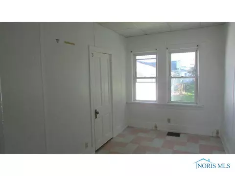 8159 Main St, Neapolis, OH 43547 photo 8