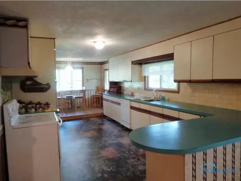 11565 Mccutcheonville Rd, Wayne, OH 43466 photo 9