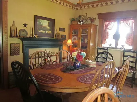 207 E Main St, Fayette, OH 43521 photo 7