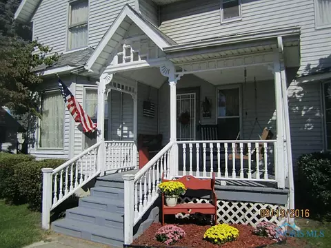 207 E Main St, Fayette, OH 43521 photo 2