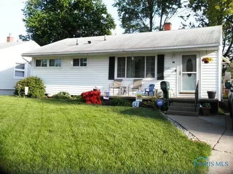 2631 Claredale Rd, Toledo, OH 43613 photo 1