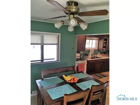 2631 Claredale Rd, Toledo, OH 43613 photo 8