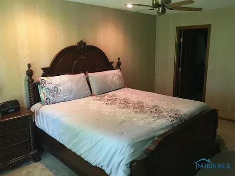 227 Illinois Dr, Bryan, OH 43506 photo 14