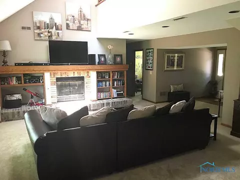 227 Illinois Dr, Bryan, OH 43506 photo 6