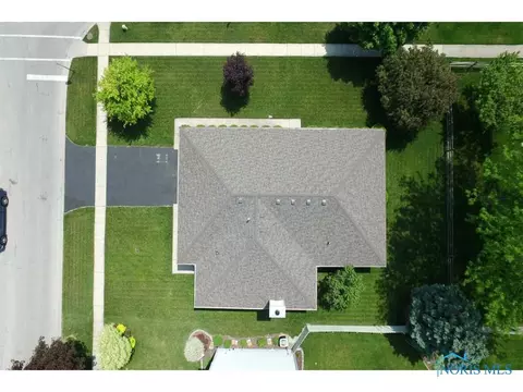 547 Thackeray Rd, Maumee, OH 43537 photo 12