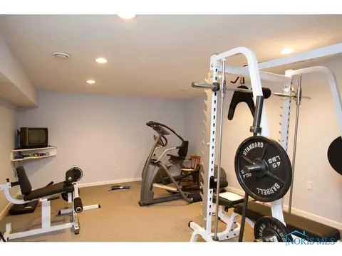 8958 Cedar Bend Rd, Sylvania, OH 43560 photo 16