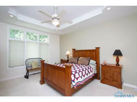 8958 Cedar Bend Rd, Sylvania, OH 43560 photo 4