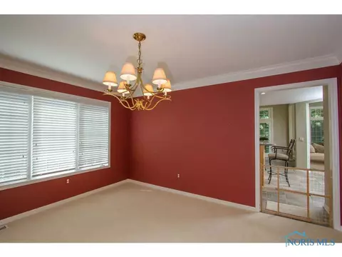 8958 Cedar Bend Rd, Sylvania, OH 43560 photo 7