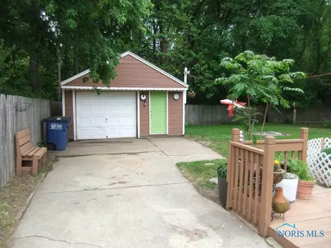 420 Independence Rd, Toledo, OH 43607 photo 14