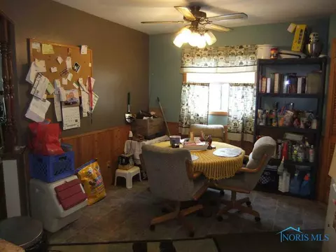 420 Independence Rd, Toledo, OH 43607 photo 8