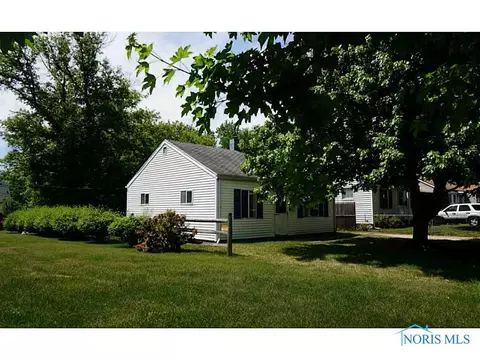 929 Searles, Toledo, OH 43607 photo 1