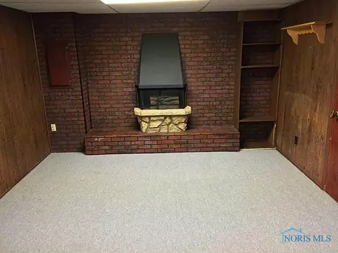 357 Wrexham Ln #102, Maumee, OH 43537 photo 16