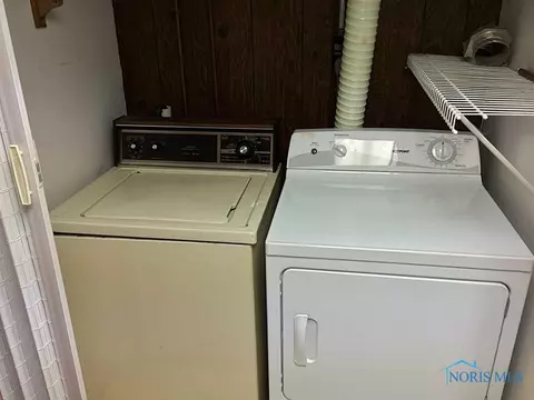 357 Wrexham Ln #102, Maumee, OH 43537 photo 17