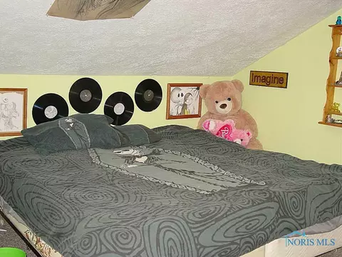 426 E Butler St, Bryan, OH 43506 photo 7
