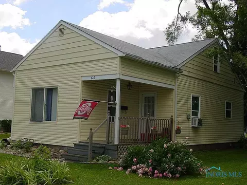 426 E Butler St, Bryan, OH 43506 photo 1