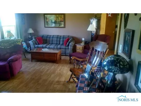 11436 Wayne Rd, Wayne, OH 43466 photo 5