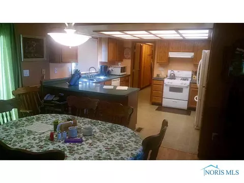 11436 Wayne Rd, Wayne, OH 43466 photo 4