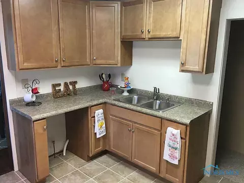 120 Vine St, Bryan, OH 43506 photo 9