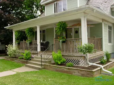 206 E Main St, Metamora, OH 43540 photo 2