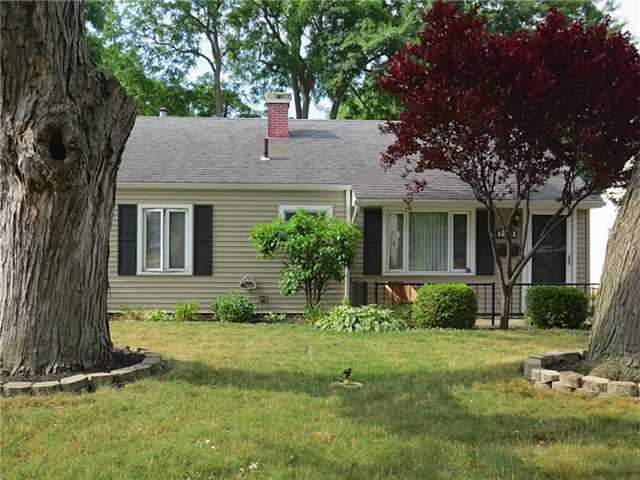2734 Trimble Rd, Toledo, OH 43613 photo 1