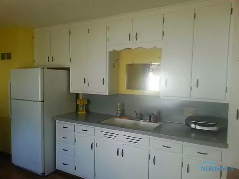 335 Kopernik Ave, Toledo, OH 43607 photo 10
