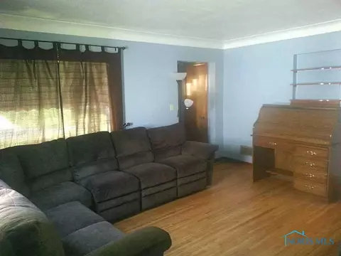 335 Kopernik Ave, Toledo, OH 43607 photo 2