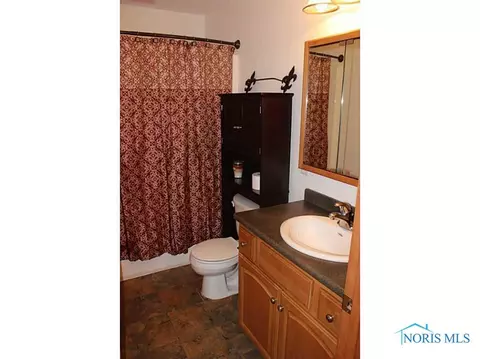 131 Amy Dr, Bryan, OH 43506 photo 8