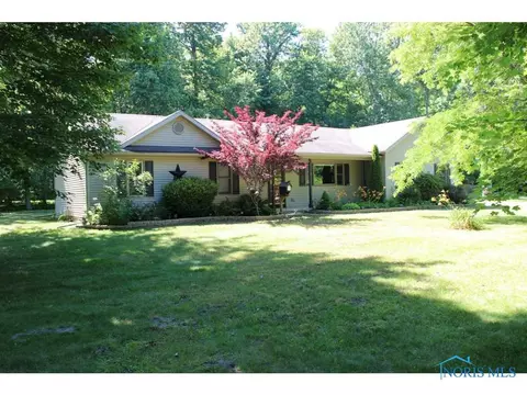 4106 Eber Rd, Monclova, OH 43542 photo 1