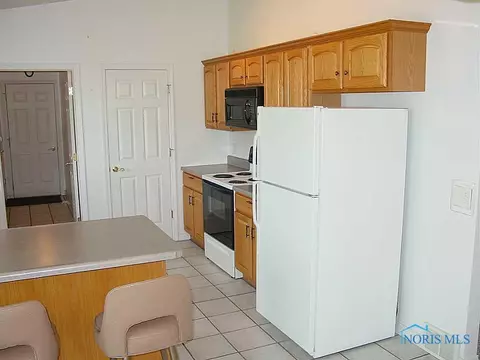 113 Leigh Rd, West Unity, OH 43570 photo 3