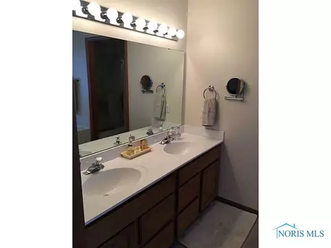 1097 Springcrest Dr, Waterville, OH 43566 photo 14
