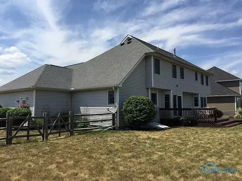 1097 Springcrest Dr, Waterville, OH 43566 photo 3