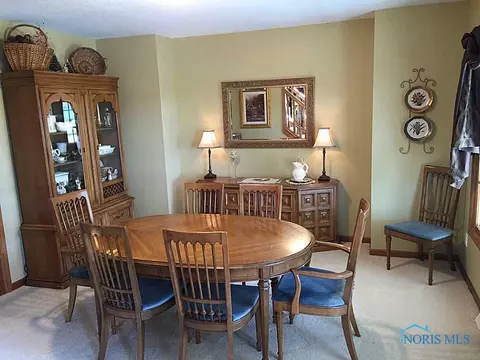 1097 Springcrest Dr, Waterville, OH 43566 photo 9