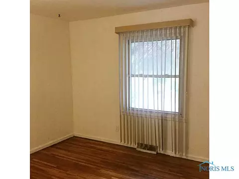 1820 E Benwick Rd, Toledo, OH 43613 photo 9