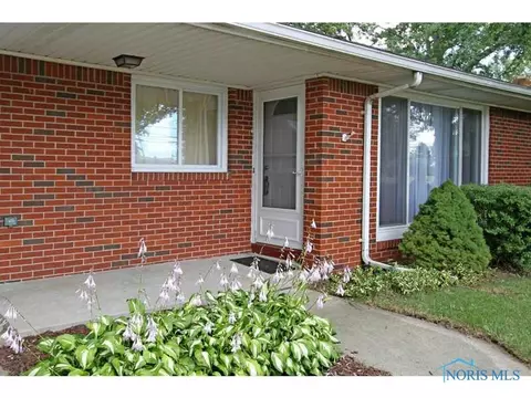 132 Richards Rd, Toledo, OH 43607 photo 2