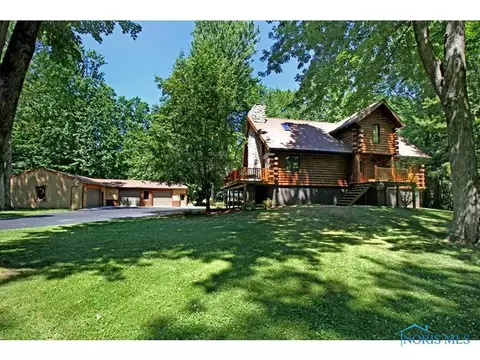 4030 S Eber Rd, Monclova, OH 43542 photo 1