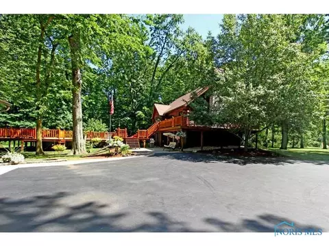 4030 S Eber Rd, Monclova, OH 43542 photo 2