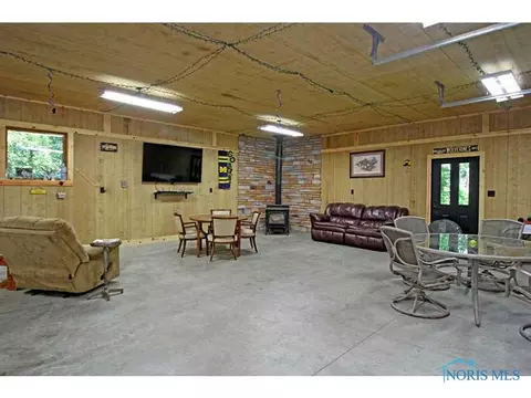 4030 S Eber Rd, Monclova, OH 43542 photo 7