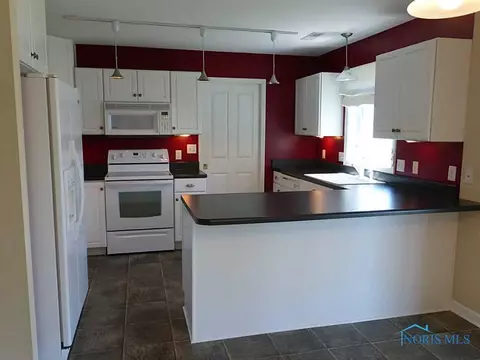 155 Amy Dr, Bryan, OH 43506 photo 4