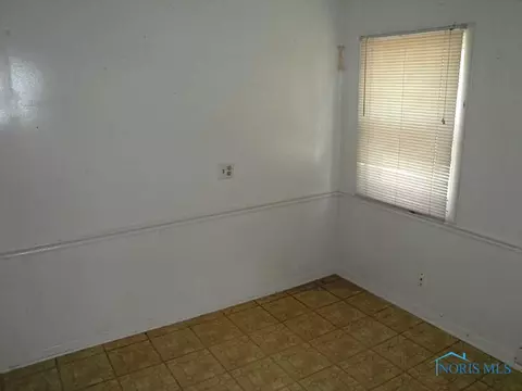 352 Burbank Dr, Toledo, OH 43607 photo 10